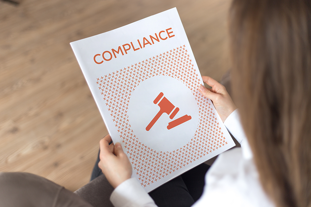 Eine im Unternehmen allgemein verfügbare Compliance-Dokumentation stärkt das Bewusstsein für die Richtlinien in der Belegschaft.